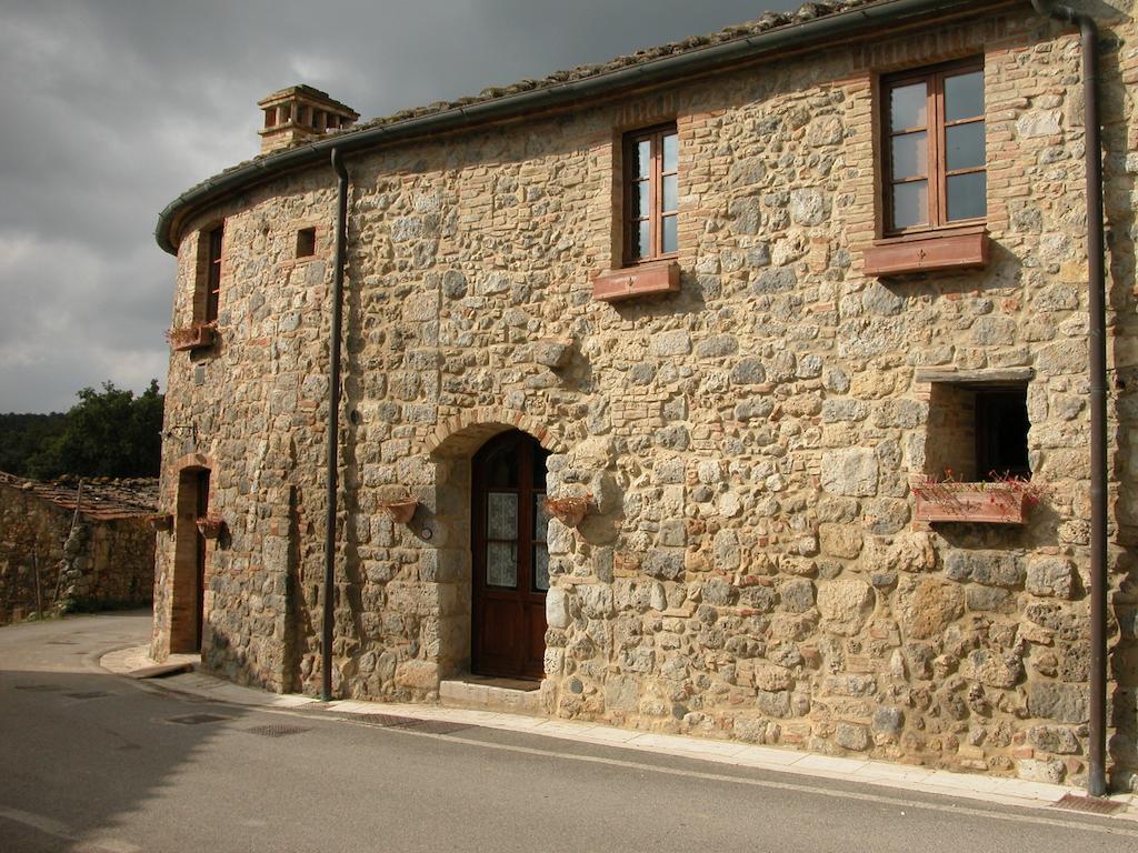 La Vecchia Corte San Gimignano Room photo